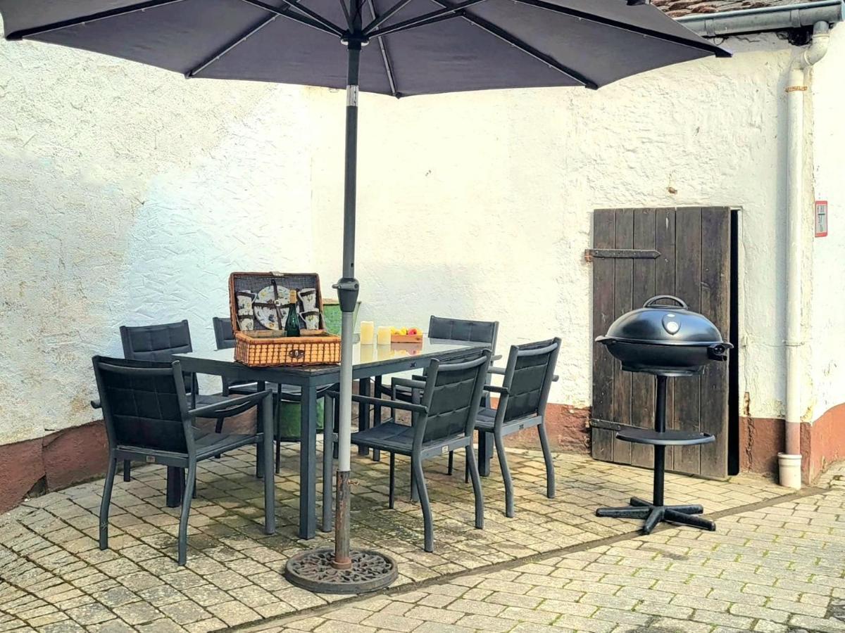 Haus Zur Heugabel Villa Kesten Kültér fotó